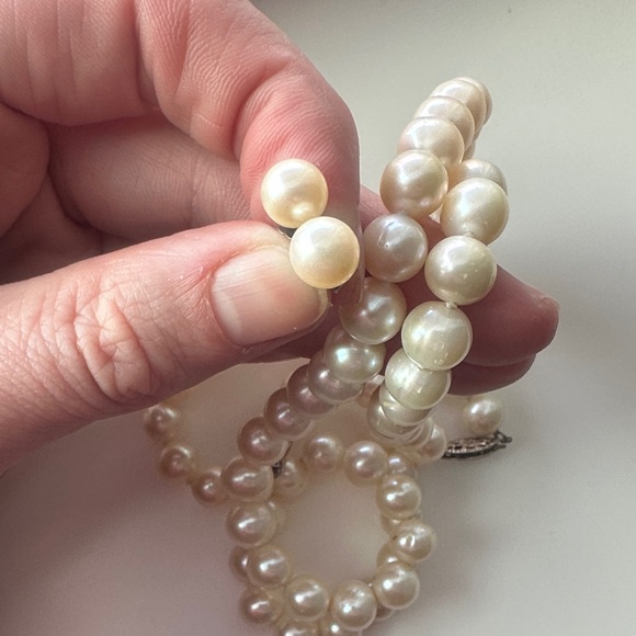 Pearl Necklace, Bracelet & Stud Earring Set - White Pearls - Picture 2 of 2